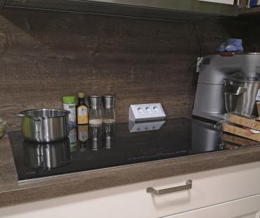 Preview: 3-fach Steckdosenblock, weiß 250V~/ 16A, Aufbaumontage