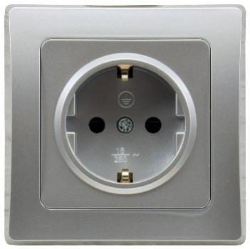 DELPHI Schutzkontakt-Steckdose 250V~/ 16A, inkl. Rahmen, UP, silber