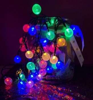Preview: LED Batterie-Lichterkette "BubbleBall" 40 Kugeln 23mm Ø, 3m lang, multicolor