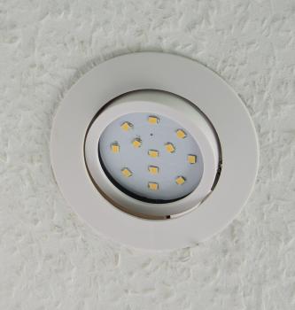 Preview: LED-Einbauleuchte "Flat-32 Eco" 2900K ØxH 84x30mm, 5W, 500lm, weißes Gehäuse