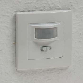 Preview: Unterputz PIR-Bewegungsmelder 160° LED geeignet, 2-Draht Technik, weiß