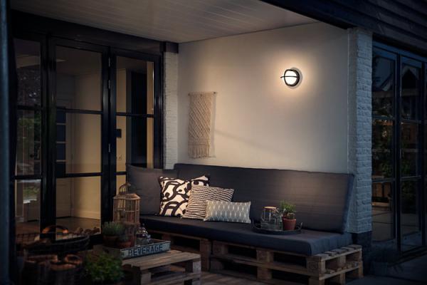 Philips Lighting myGarden Wandleuchte Astilbe